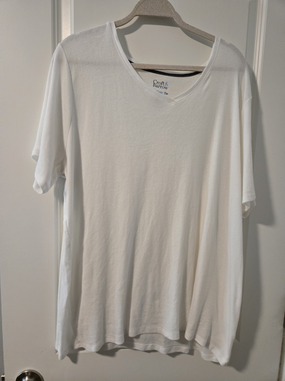 Croft & Barrow White Short-Sleeve V-Neck Tee
